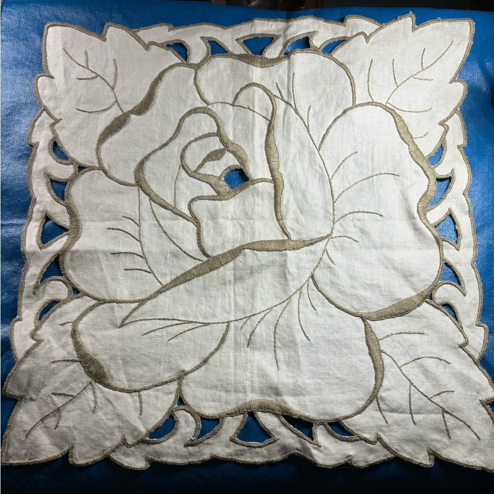 Unique floral cream and tan placemats/napkins - set of 9